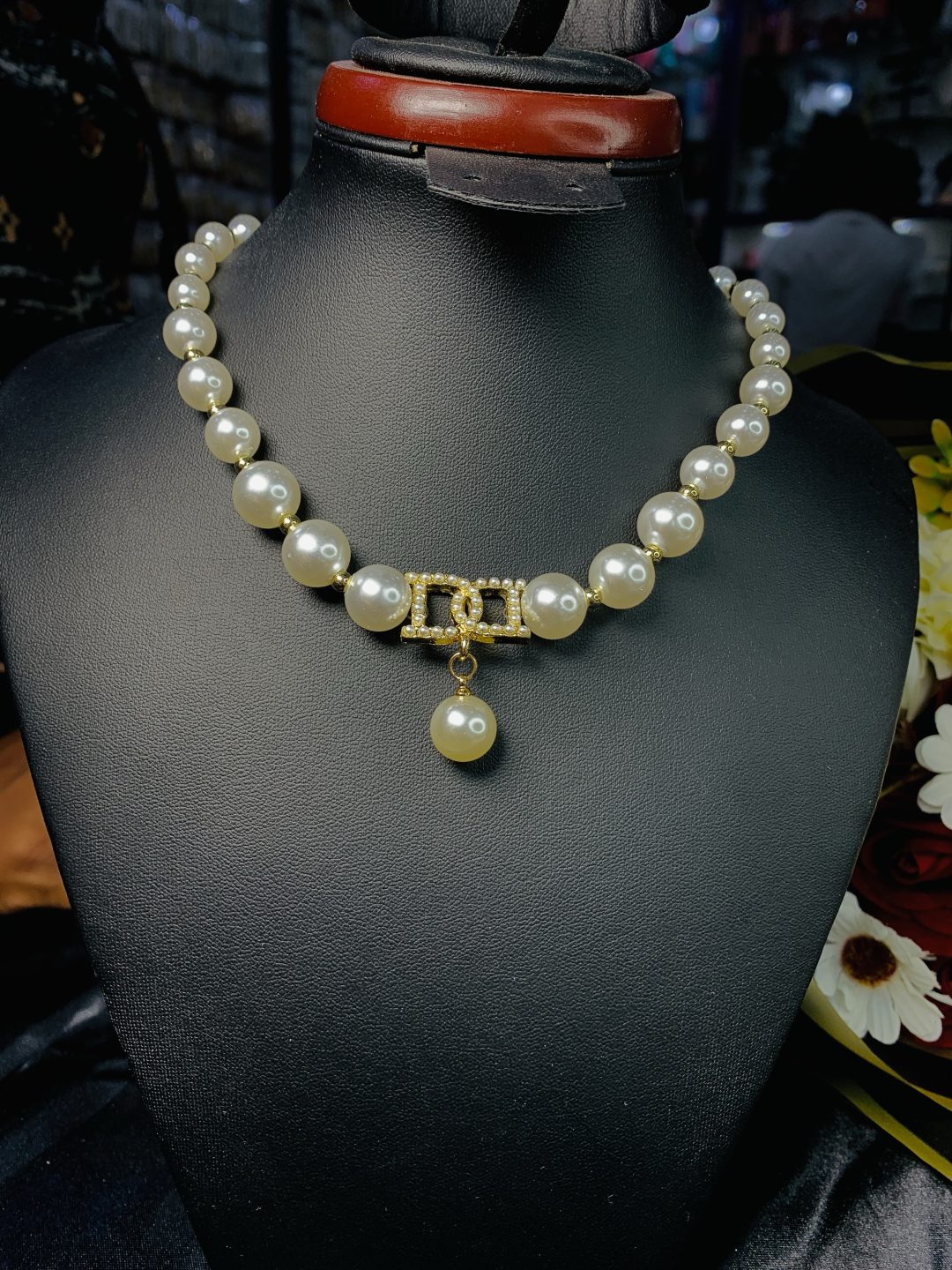 DG Pearl necklace - Image 2