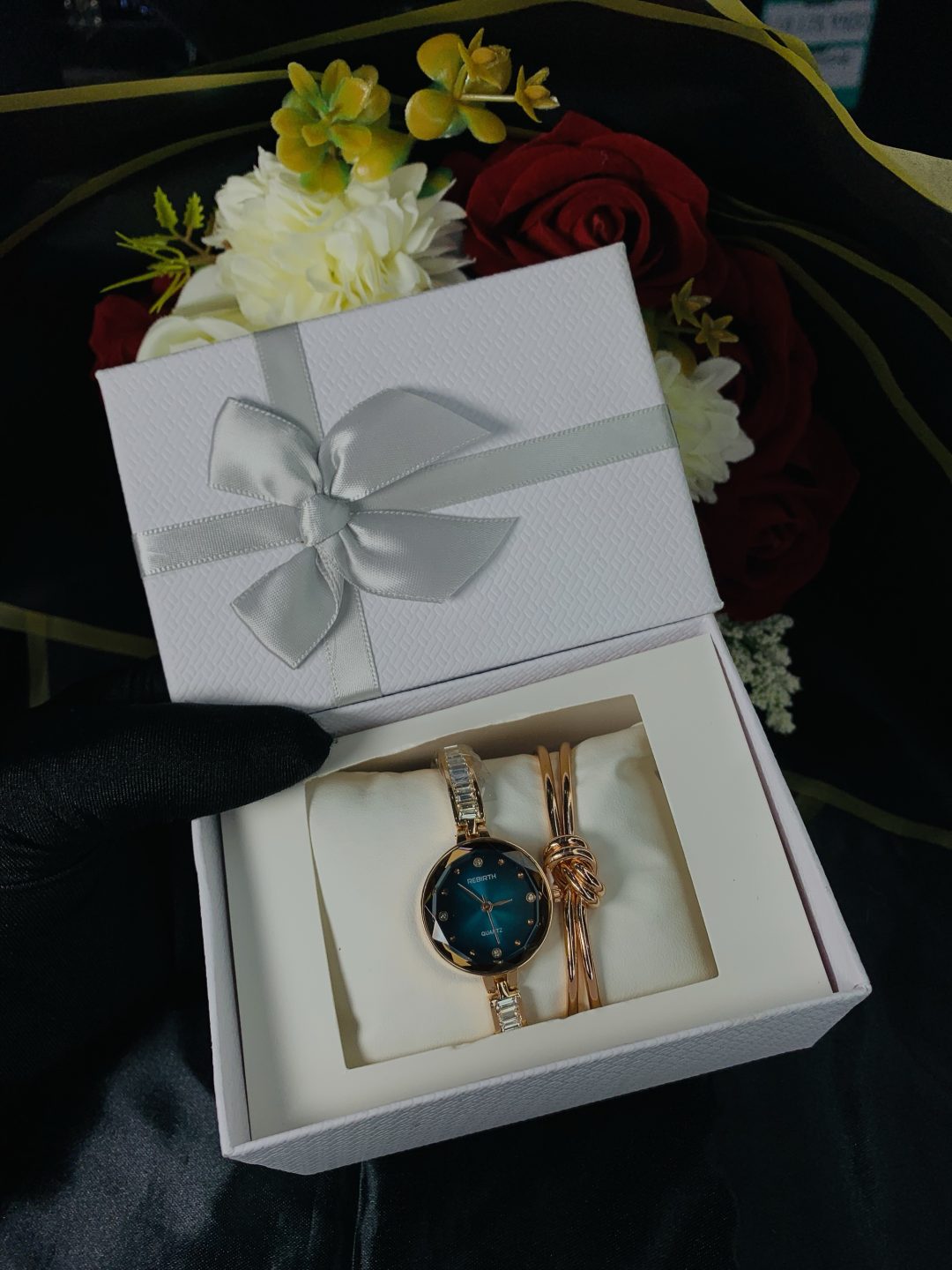 Rebirth Rosegold watch combo comes with exact - Image 5