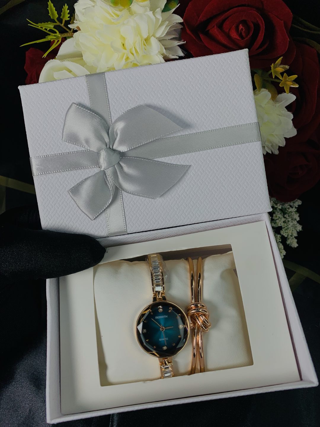 Rebirth Rosegold watch combo comes with exact - Image 4
