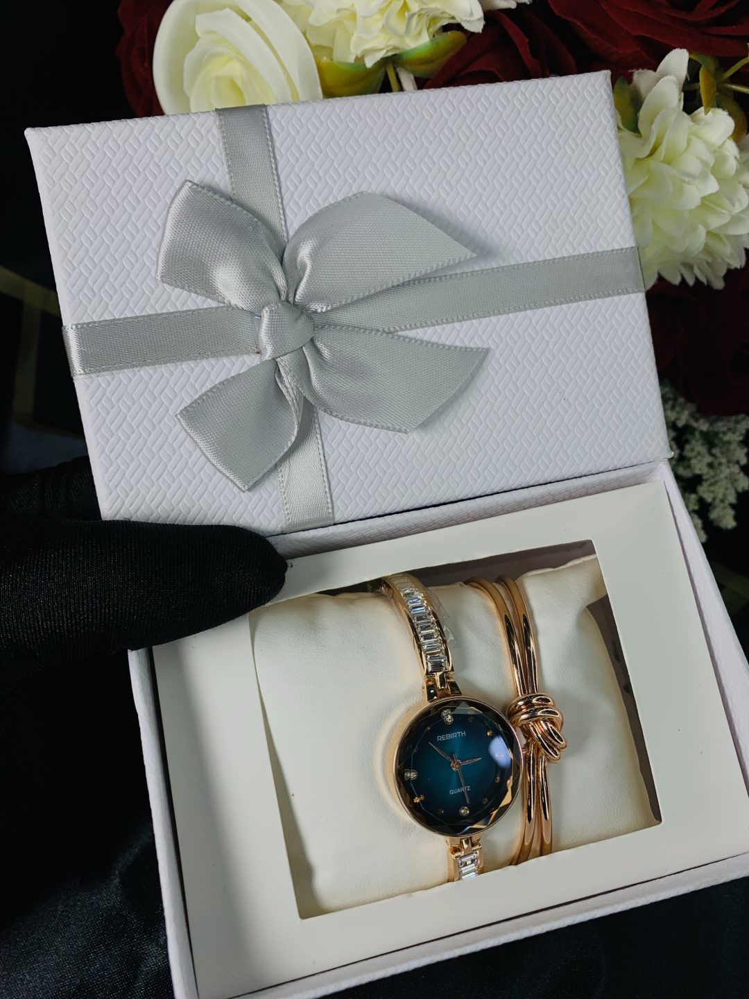 Rebirth Rosegold watch combo comes with exact - Image 3