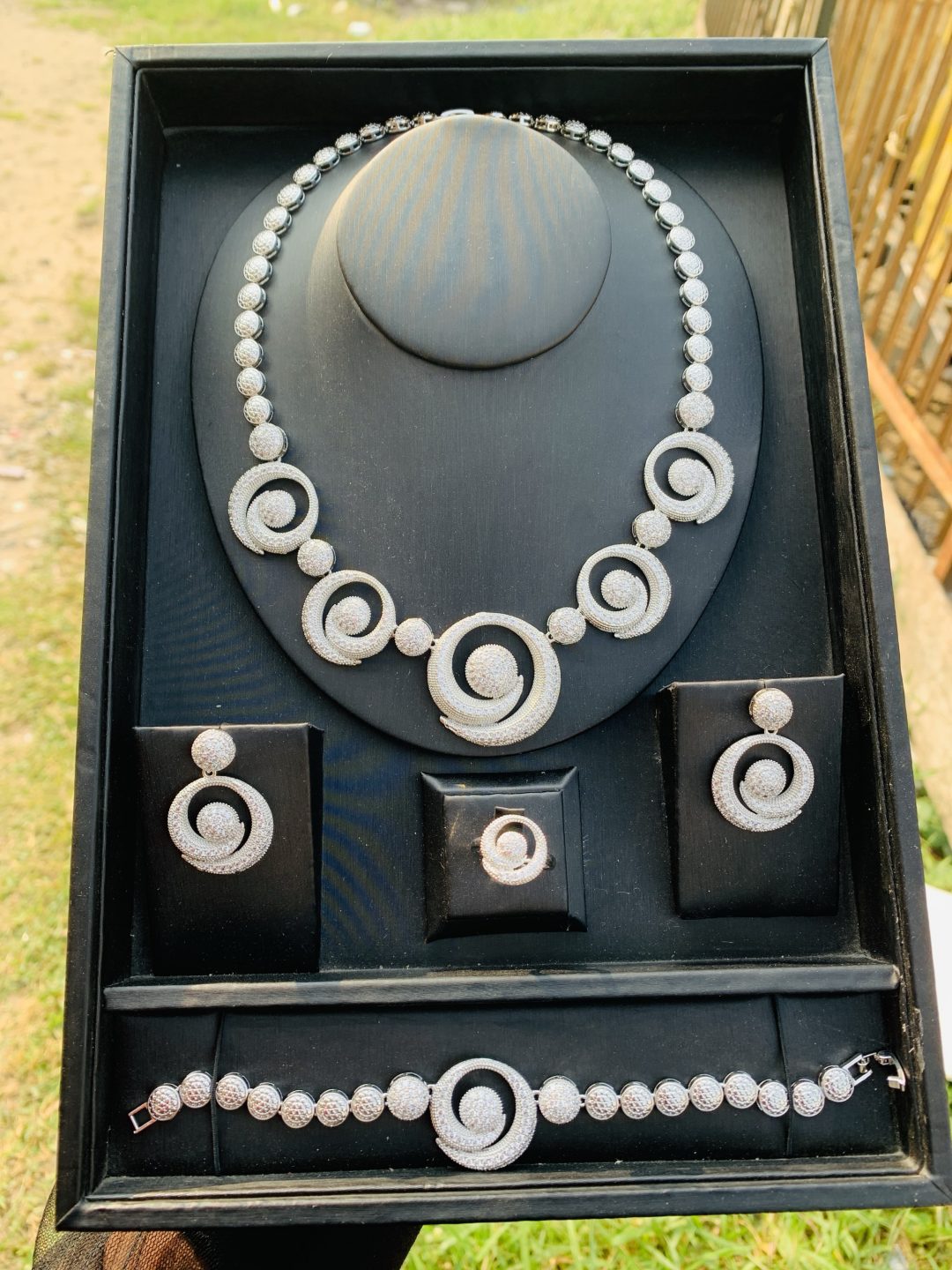 007 zirconia silver bridal set - Image 2