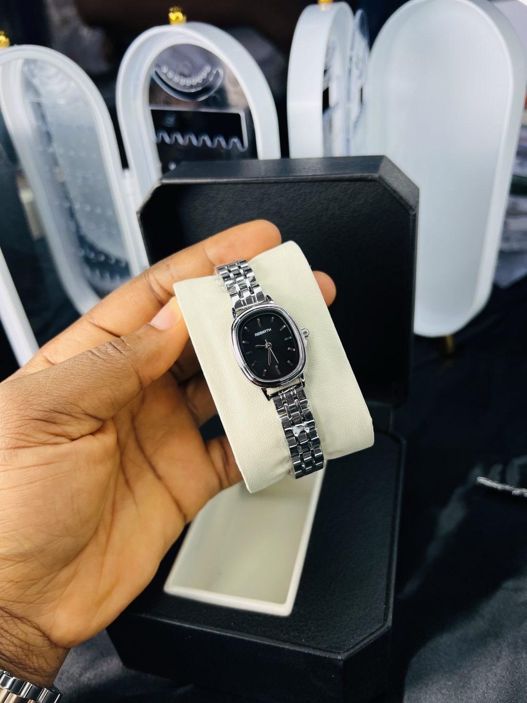 Rebirth black slim face watch - Image 8