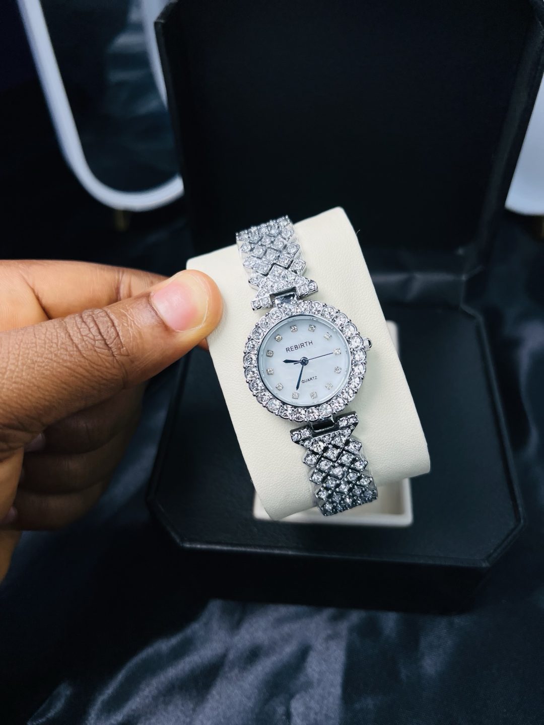 Rebirth silver ice stoned face watch - Image 4