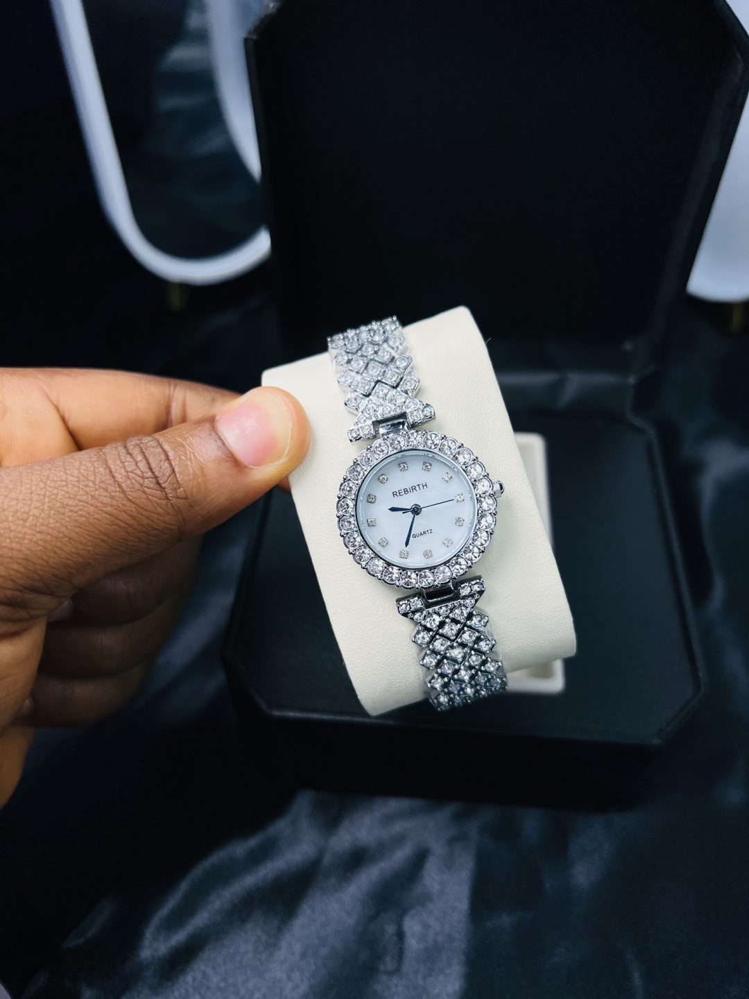Rebirth silver ice stoned face watch - Image 2