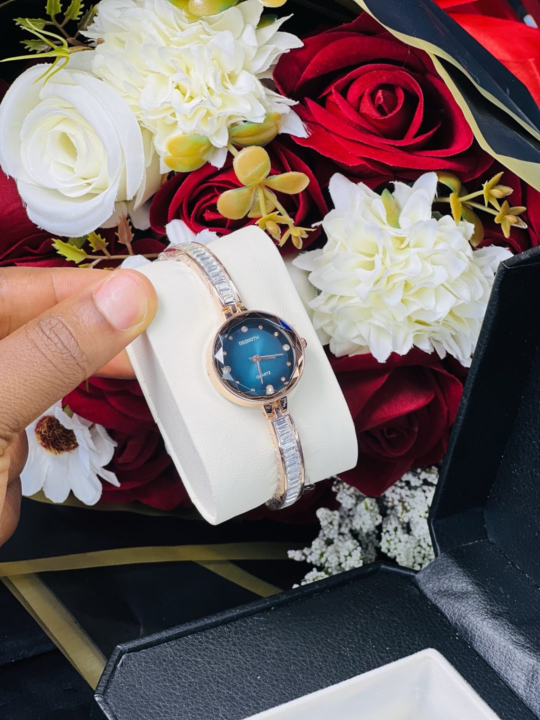 Rebirth Rose gold ice holographic watch - Image 5