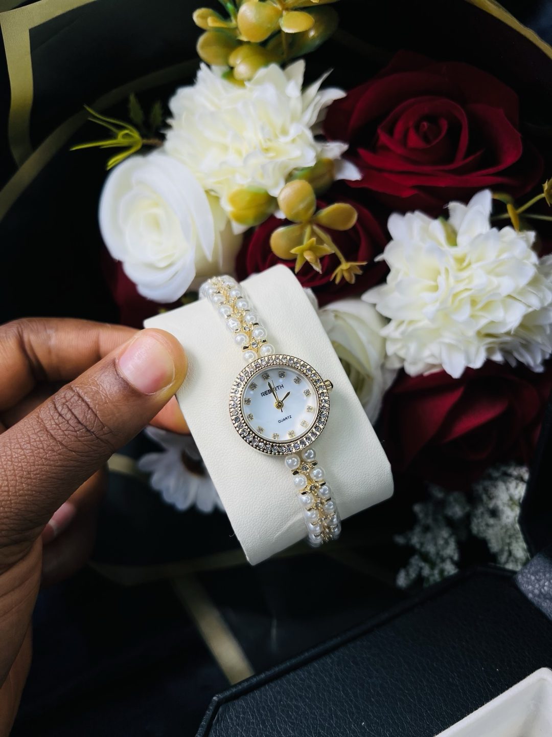 Rebirth gold pearls firm watch - Image 4