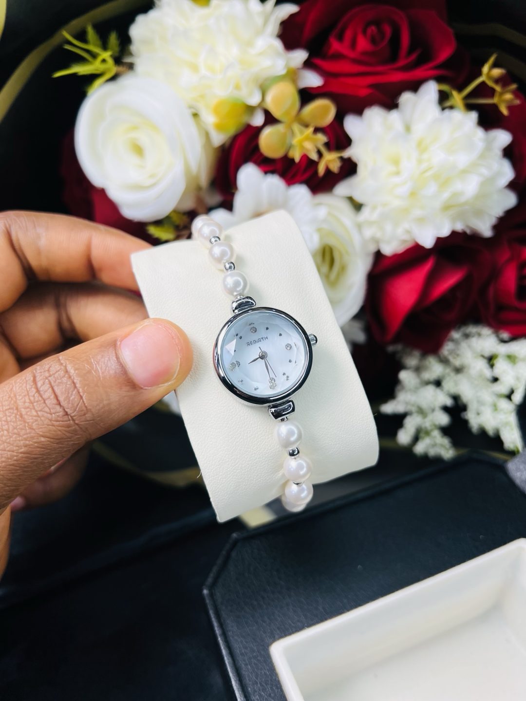 Rebirth pearls silver dropping watch - Image 2