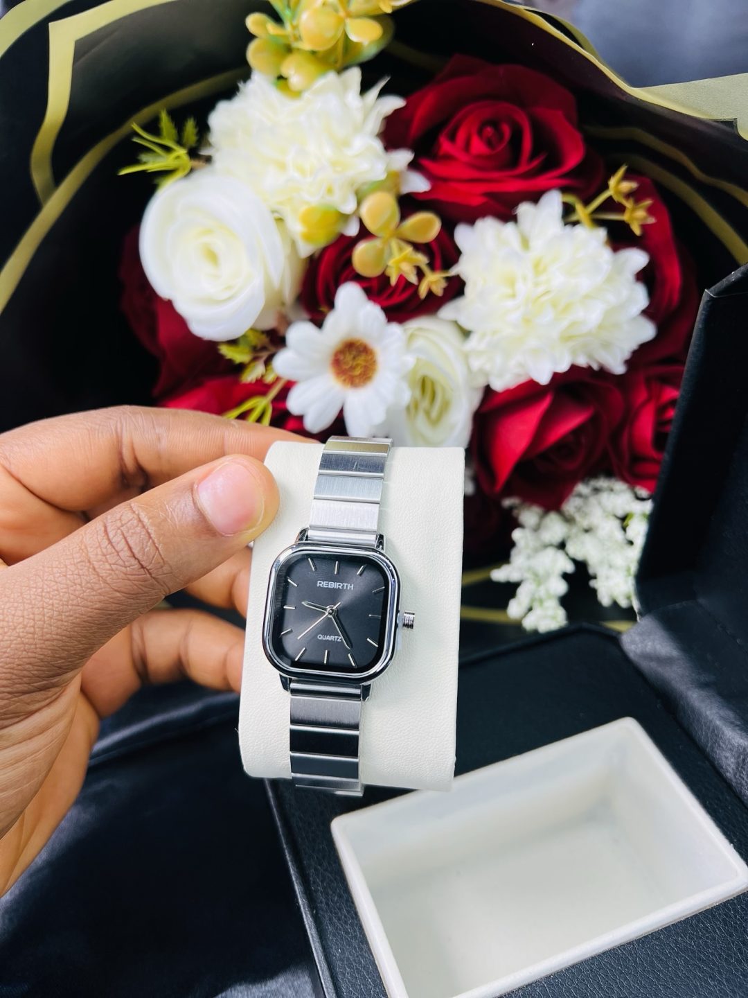 Rebirth silver square black face watch - Image 2