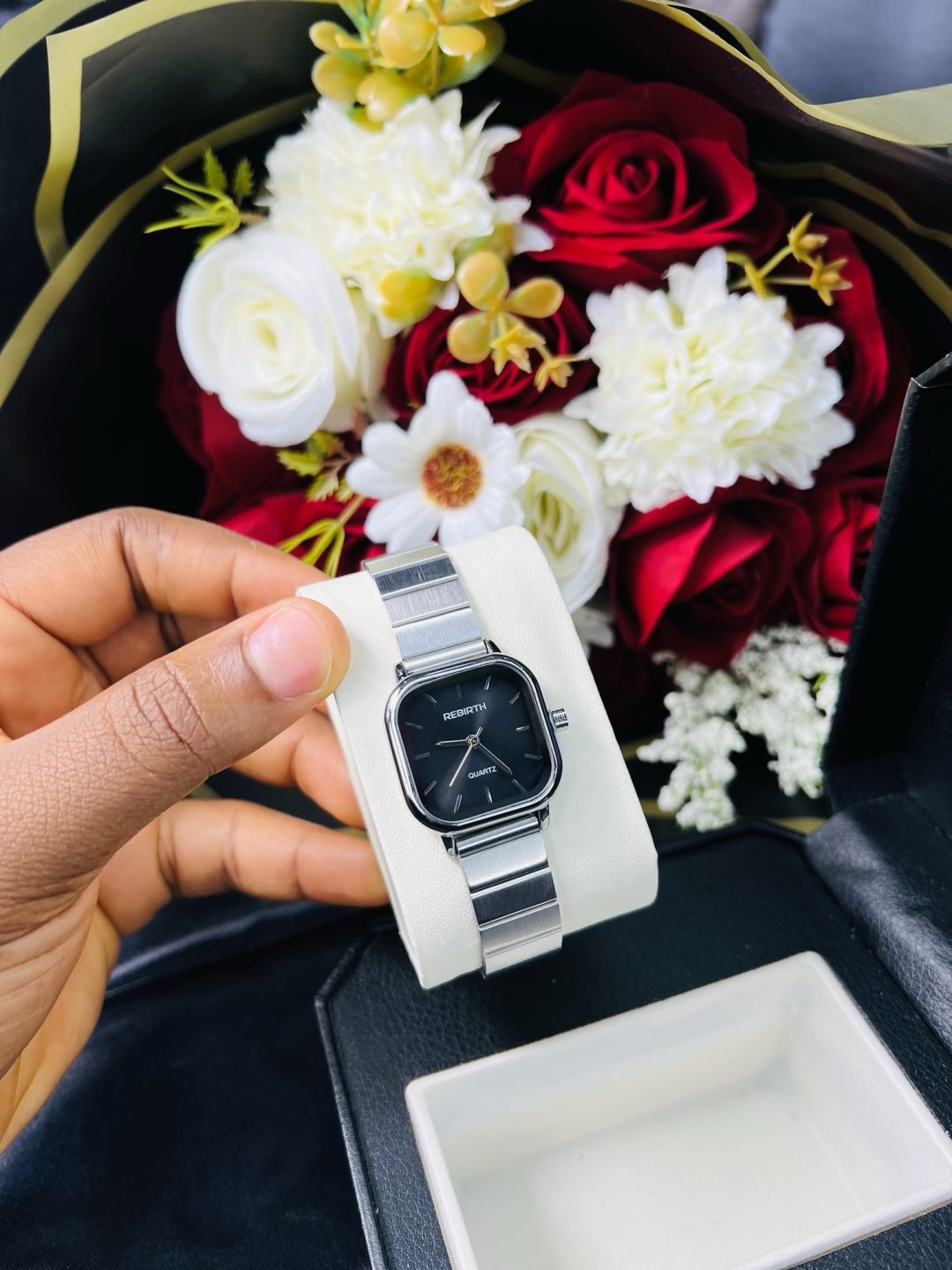 Rebirth silver square black face watch