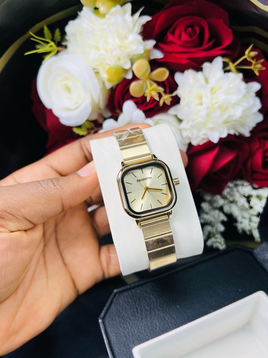 Rebirth gold square gold face watch
