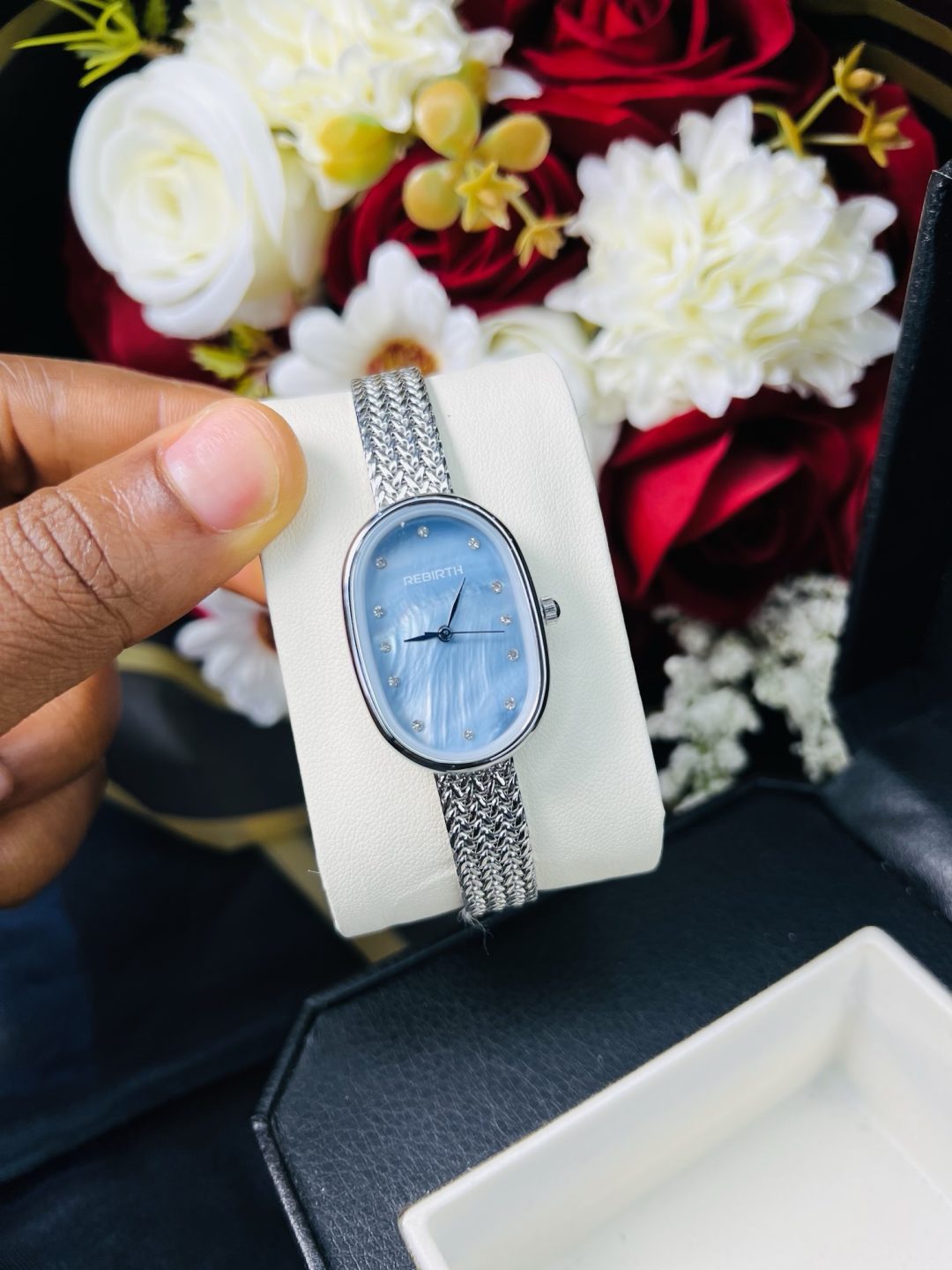 Rebirth silver Blue face oval watch - Image 4