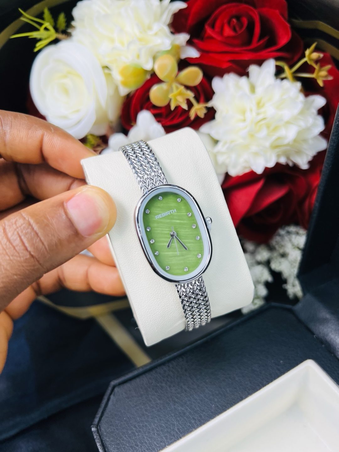 Rebirth silver green face oval watch - Image 4