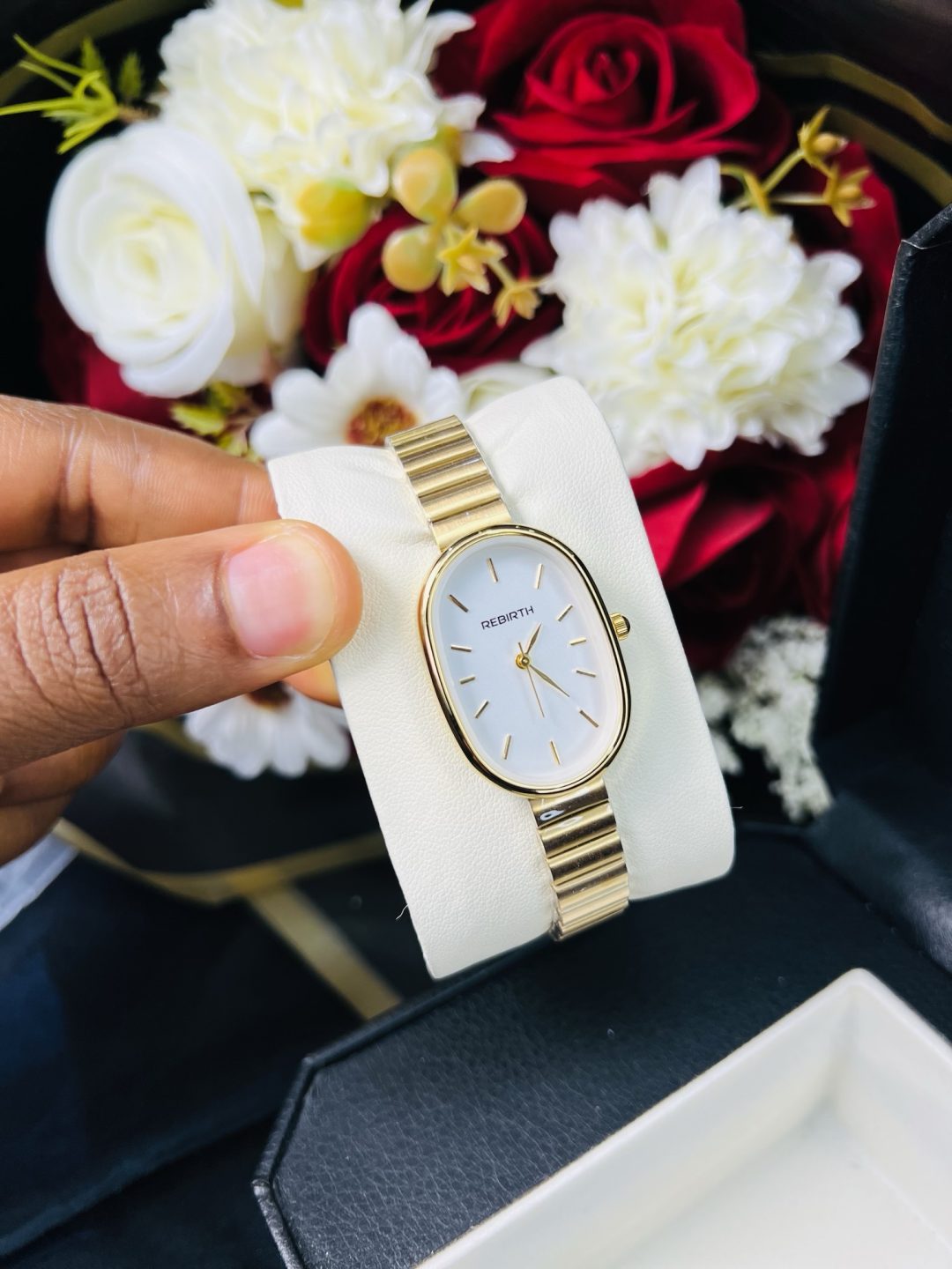 Rebirth gold white face oval watch