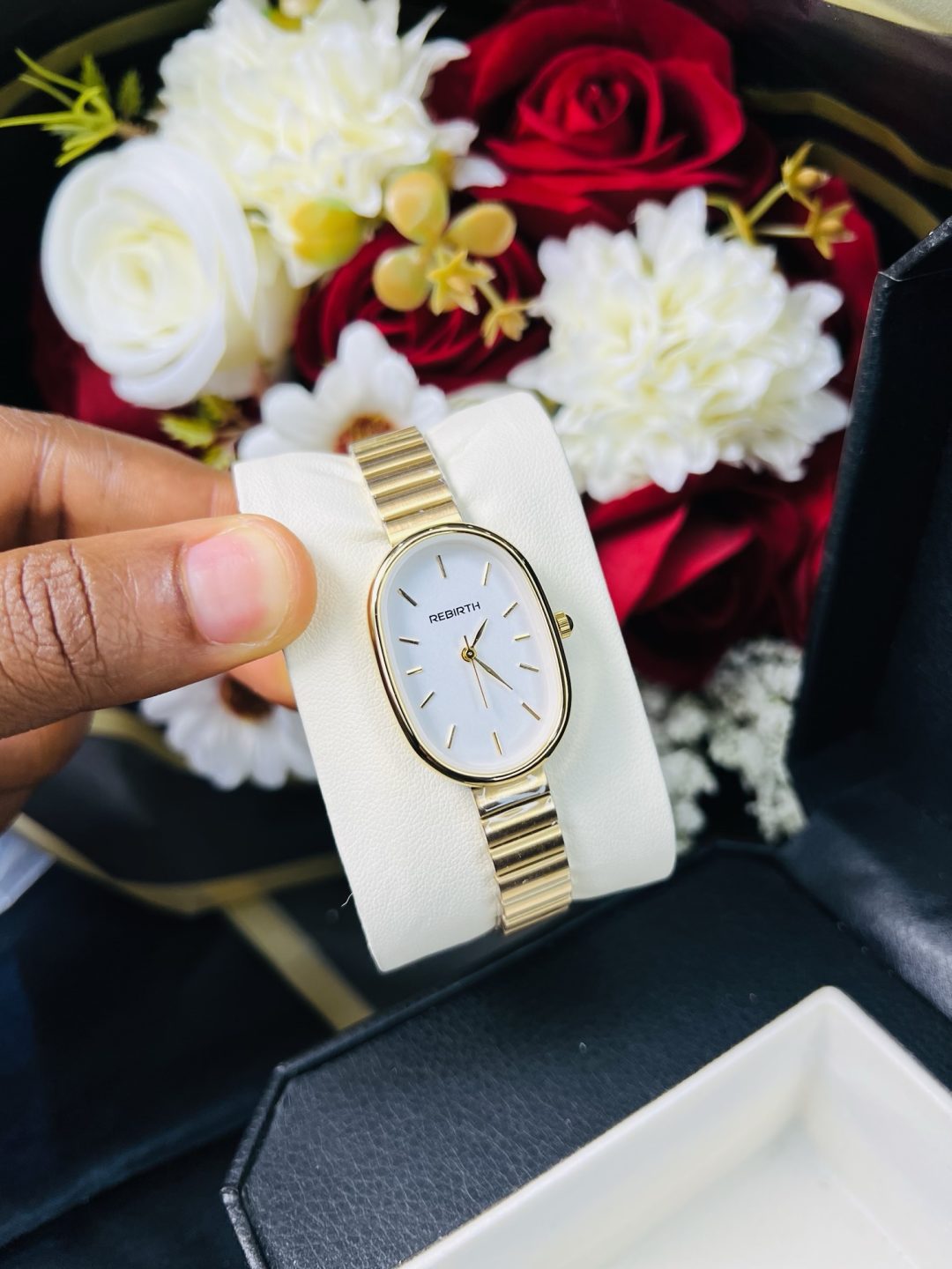 Rebirth gold white face oval watch - Image 4