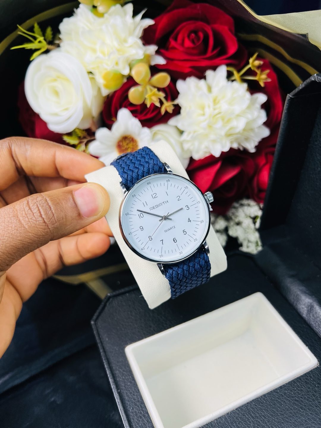 Rebirth blue weaves strap watch - Image 3