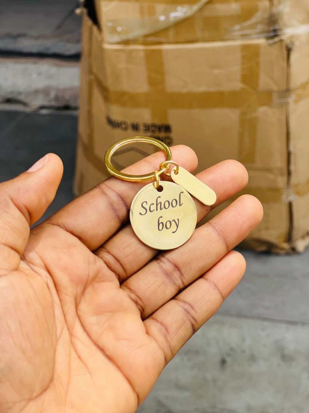 Engraved Gold circular key holder - Image 3