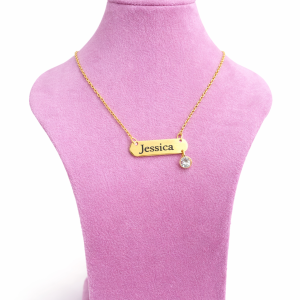Engraved female flat necklace with gemstone