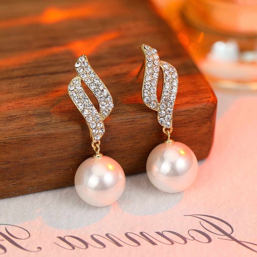 Korean statement earrings 009 - Image 4