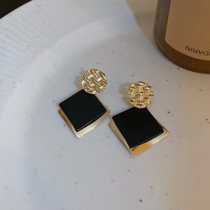 Korean statement earring 037