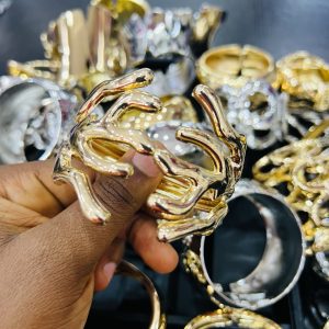 Chunky bracelet 019