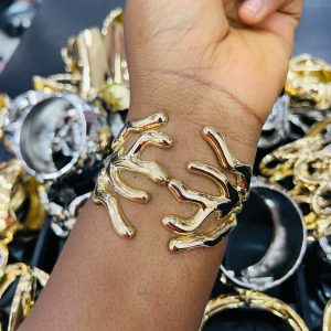Chunky bracelet 019