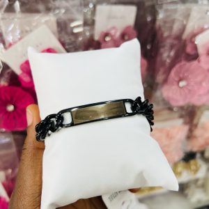 Engraved black eyes mini bracelet