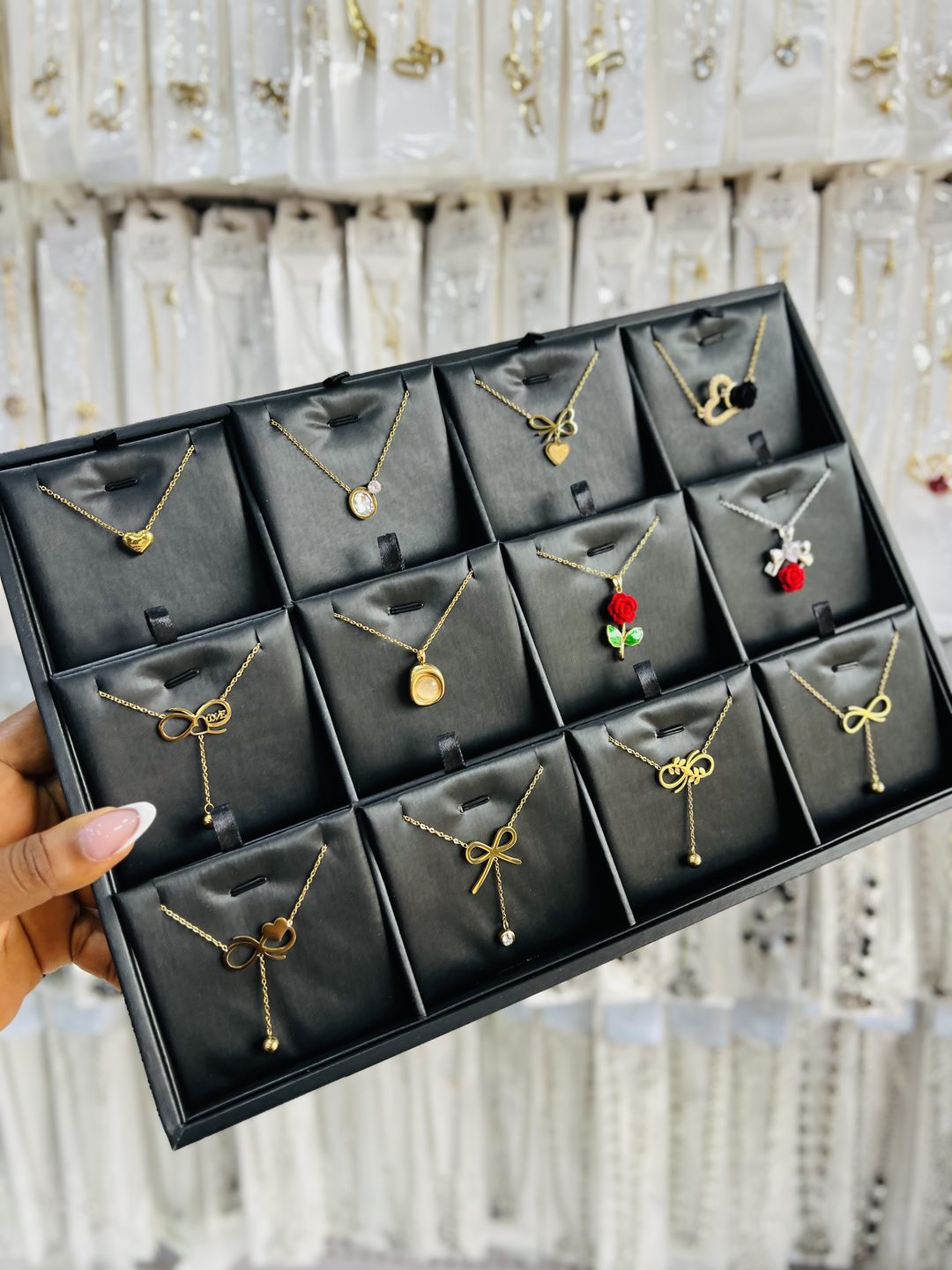 A dozen of stainless steel necklaces (12pcs) - Image 2