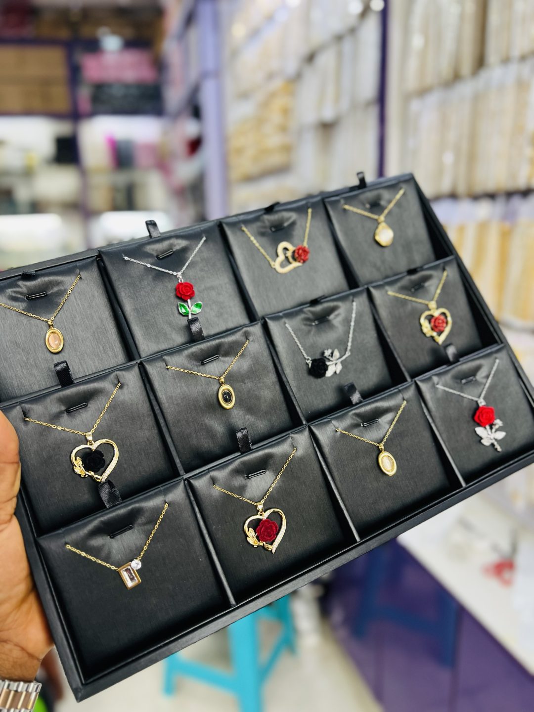 A dozen of stainless steel necklaces (12pcs) - Image 3
