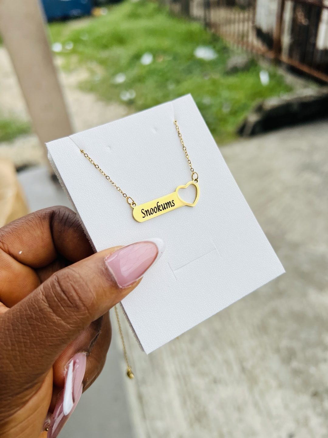 Engraved female necklace with open heart - Image 3