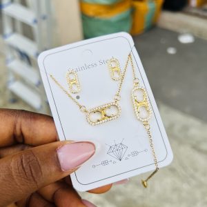 Gold Christian dior’s complete set