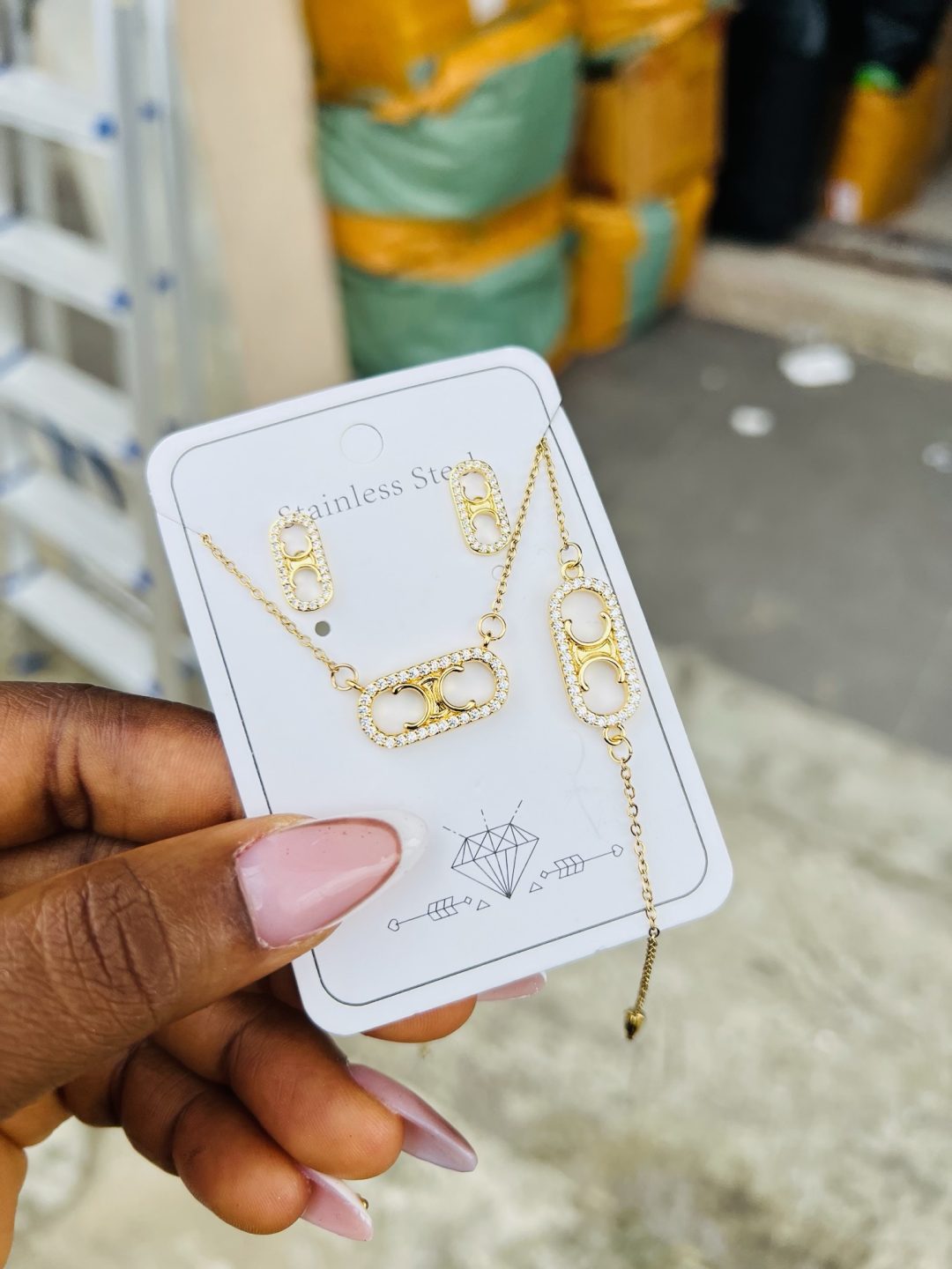 Gold Christian dior’s complete set - Image 2