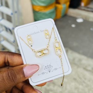 Gold Christian dior’s complete set
