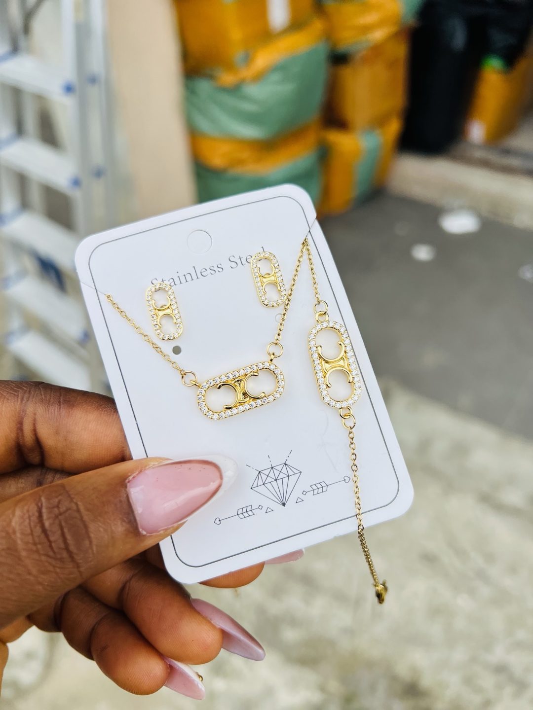 Gold Christian dior’s complete set - Image 3