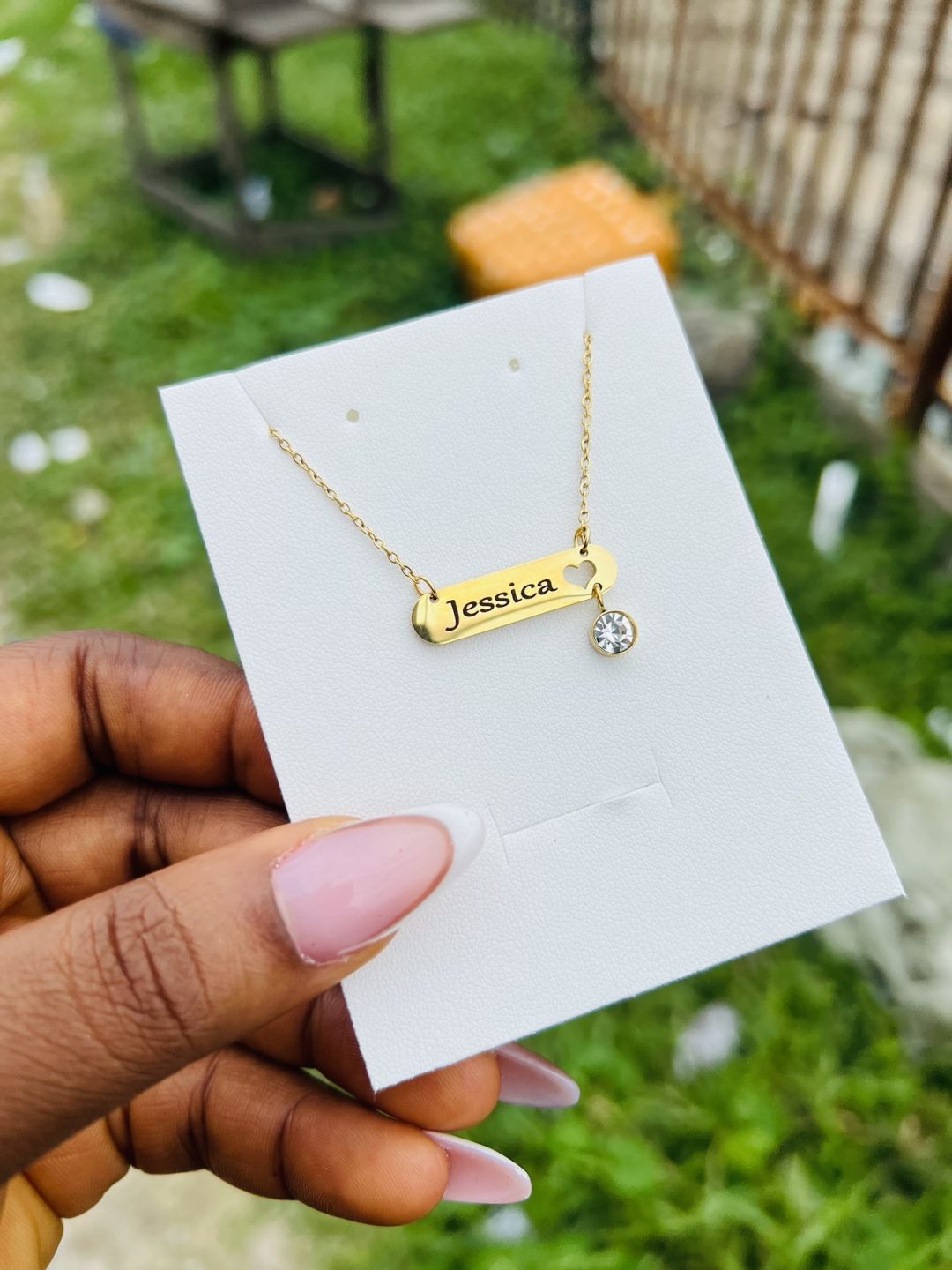 Engraved female flat necklace with gemstone