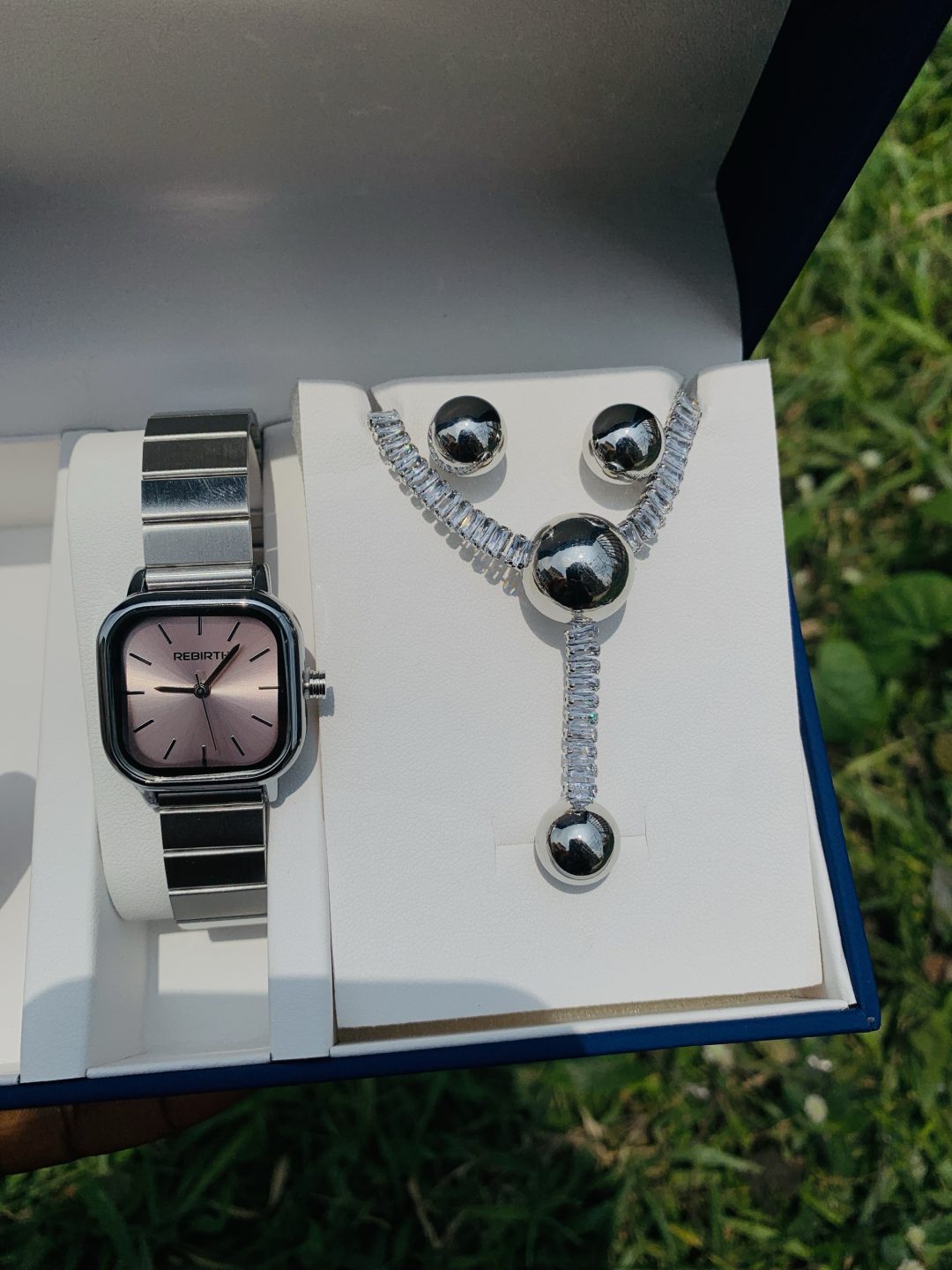 Rebirth watch combo comes with paper box - Image 3