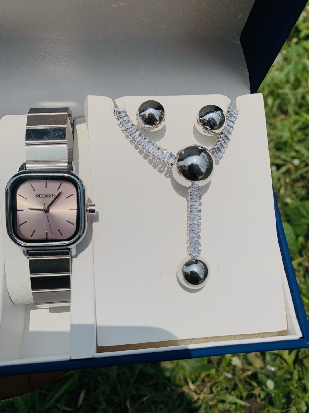 Rebirth watch combo comes with paper box - Image 2