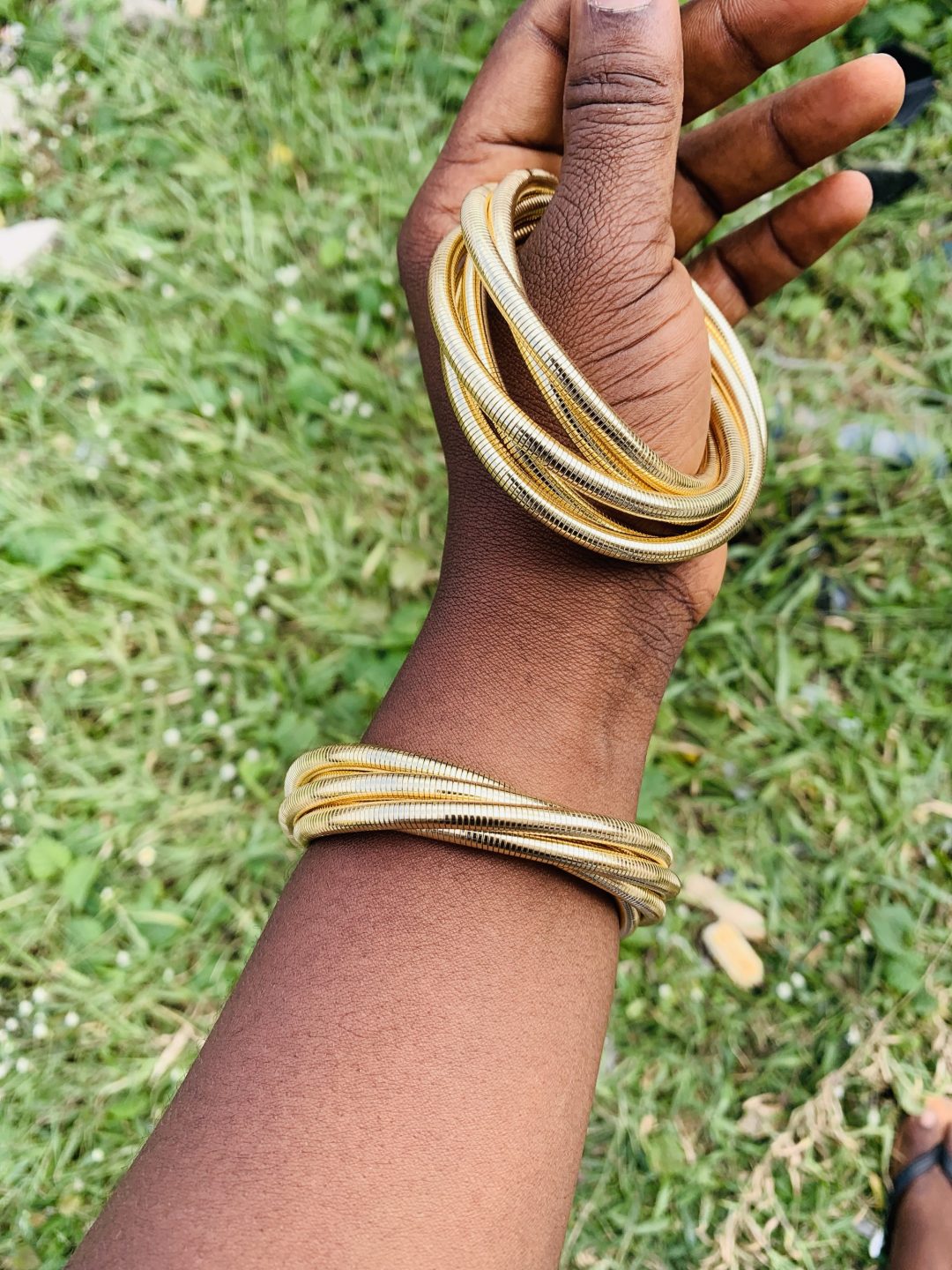 Amiga twisted gold bangle 014 - Image 5
