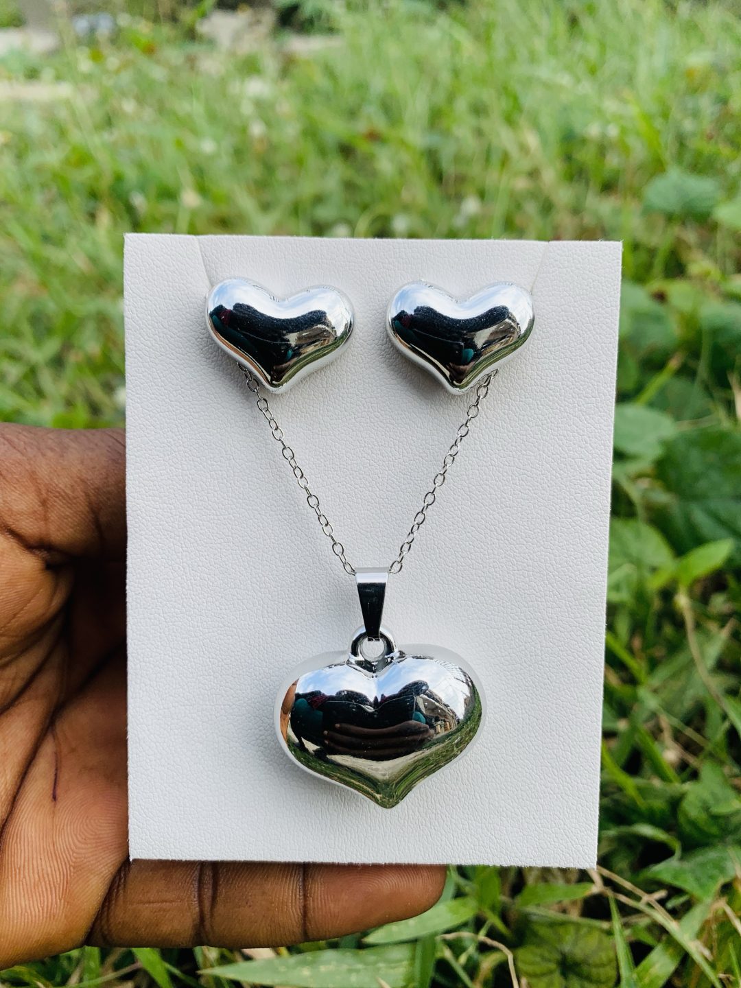 Stainless steel earring and necklace silver set - Image 2