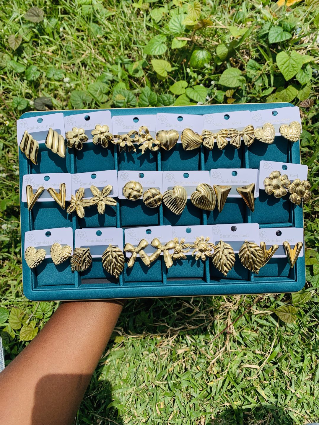 A Dozen of gold steel earrings (12pcs) - Image 5