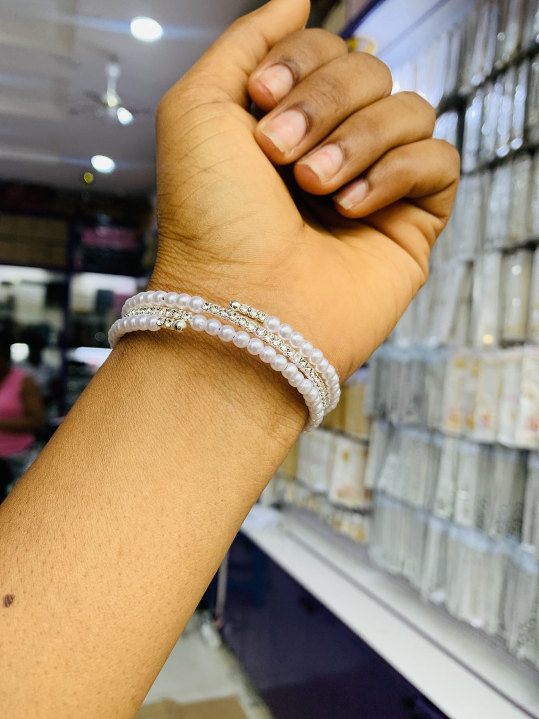 Three roll silver fashion bracelet 001