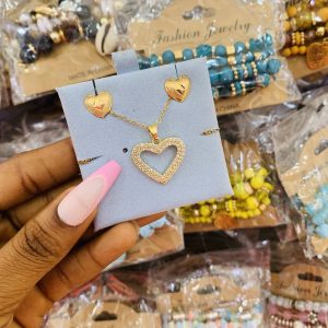 Gold dainty combo with card 014