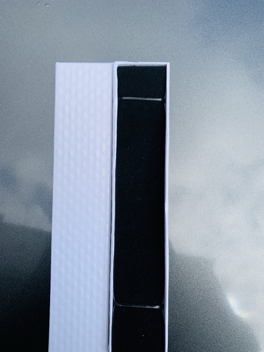 White long bracelet box - Image 4