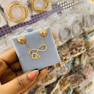 Gold dainty combo with card 001
