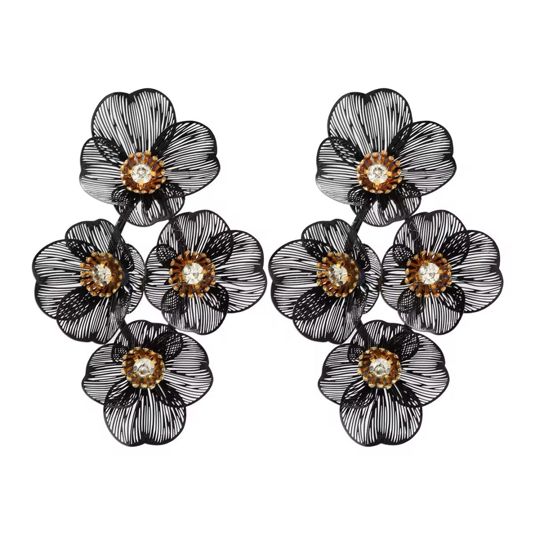 Black Four cornered flowery earrings