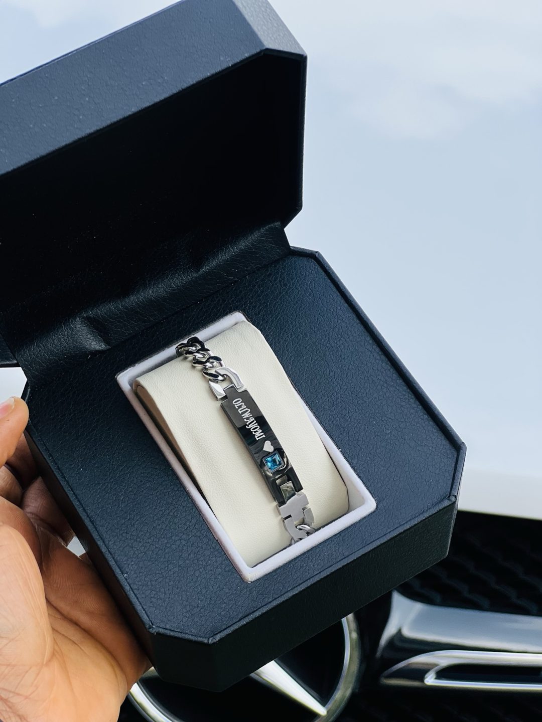 Engraved Spotify blue gemstone bracelet - Image 2