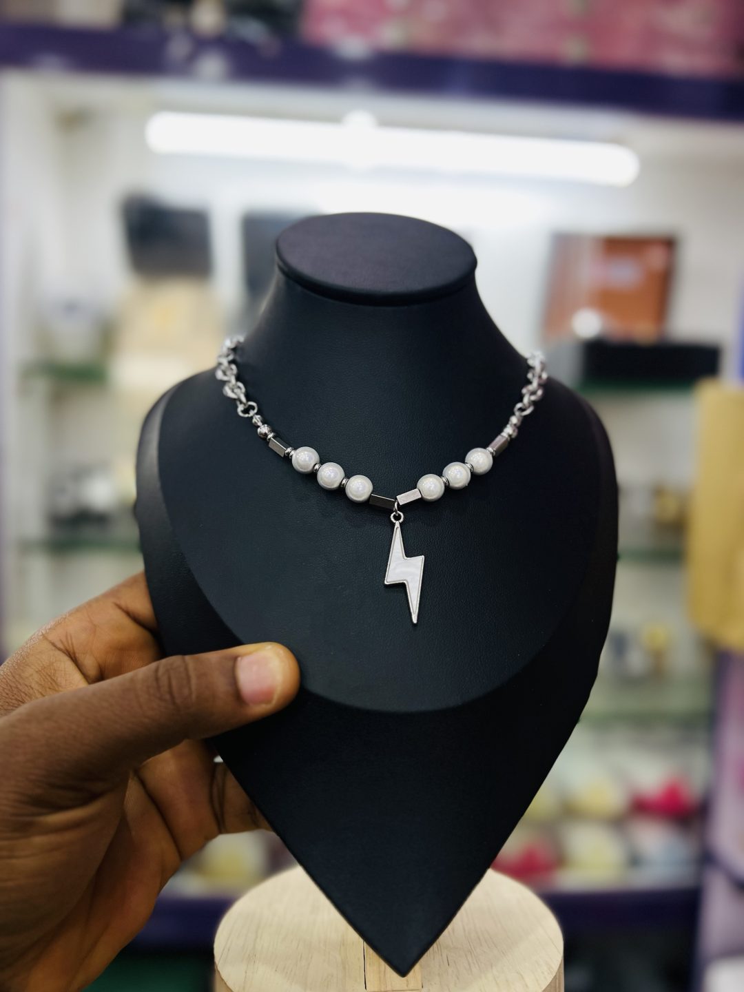 Urban necklace 012 - Image 4