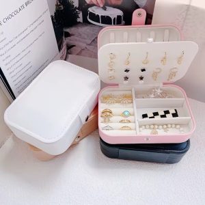 Pink flip jewelry organizer