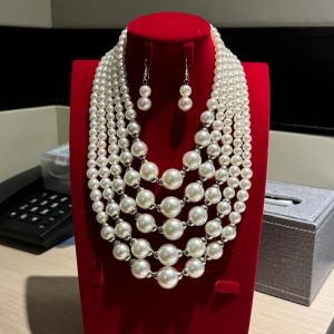 Vintage silver pearl layered necklace