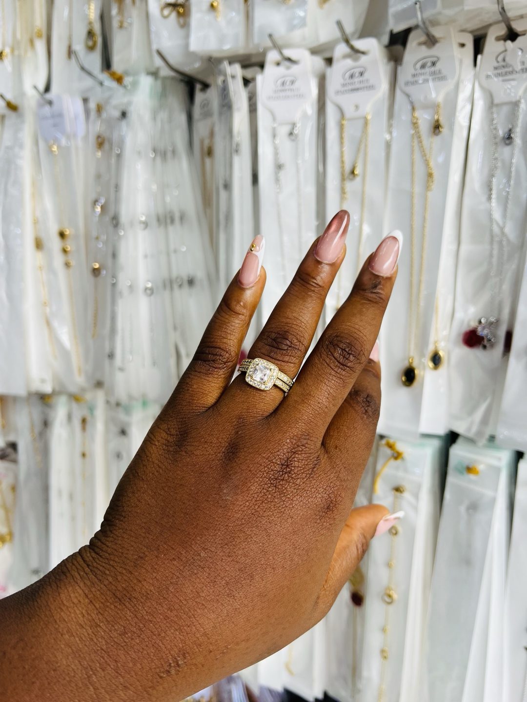 Wedding bands 001 - Image 4