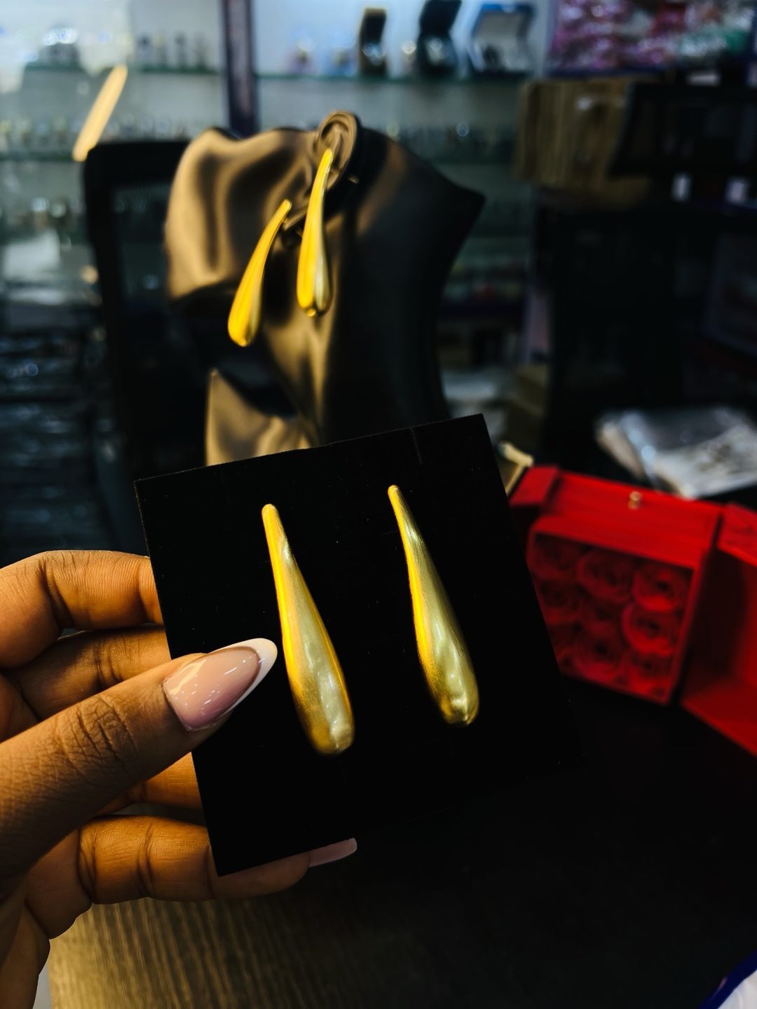 Sunnice gold earrings 001 - Image 3
